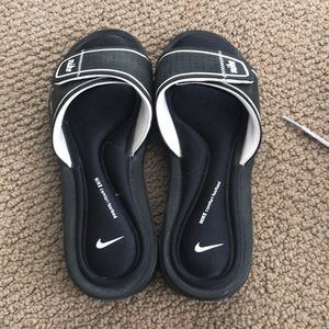 Women’s nike slides